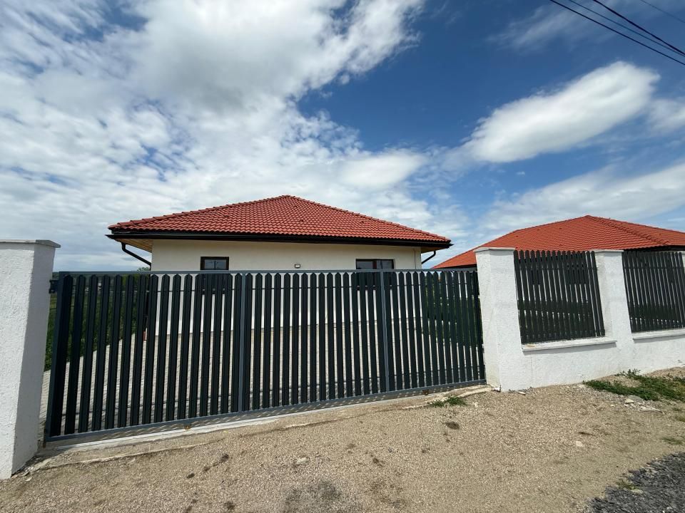 Casă individuală | Parter+Pod | teren 750 mp | Jucu de Mijloc – fotografia 1 din 18