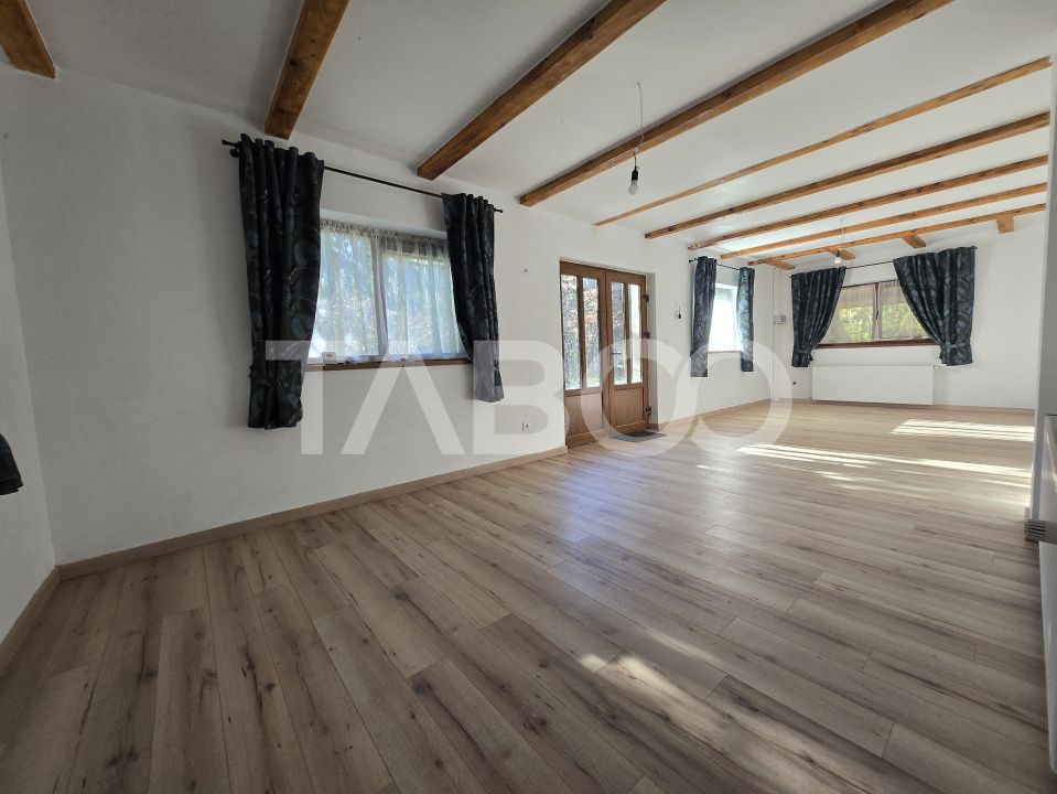 Casa de vacanta noua de vanzare 278mp curte 855mp Valea Avrigului – fotografia 6 din 22