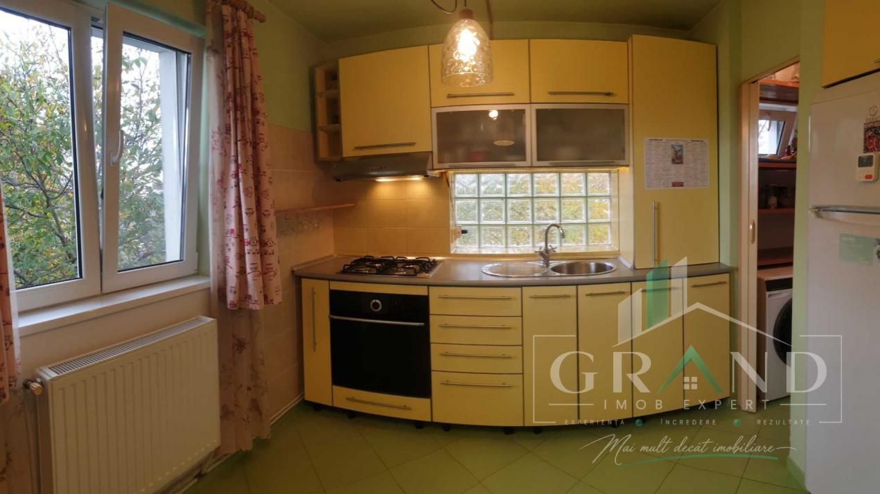 Apartament in vila | 2 camere | Decomandat | Parcare | Curte | Bulgaria/Ira – fotografia 2 din 14