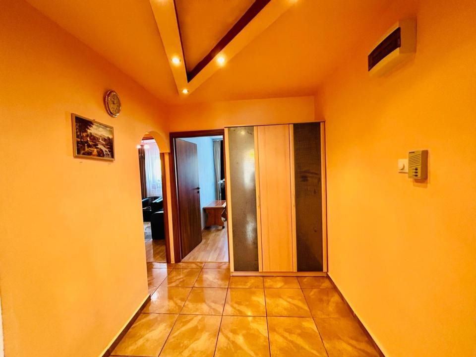 Chirie - Apartament 3 camere, etaj 2, zona Mihai Viteazu. – fotografia 8 din 11