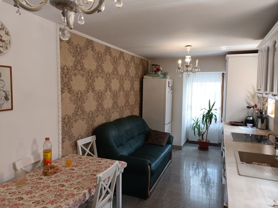 Casă și spațiu comercial de vânzare Reghin zona centrală. – fotografia 7 din 16