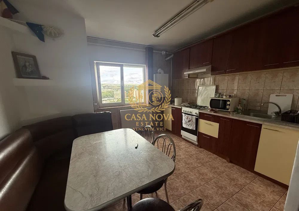 Apartament 3 camere 70mp, 2 bai, balcon, zona Big Belly – fotografia 3 din 6