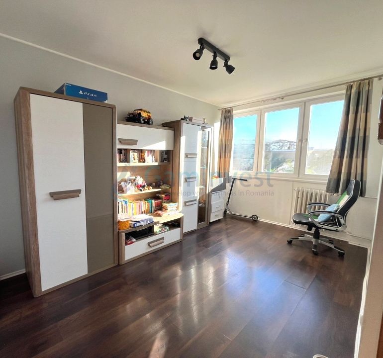 Apartament de vanzare in Oradea cu 4 camere, Splaiul Crișanei – fotografia 5 din 13