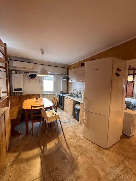 Apartament 3 camere de inchiriat, in zona Centrala -  vedere catre Blvd Mircea – fotografia 2 din 16
