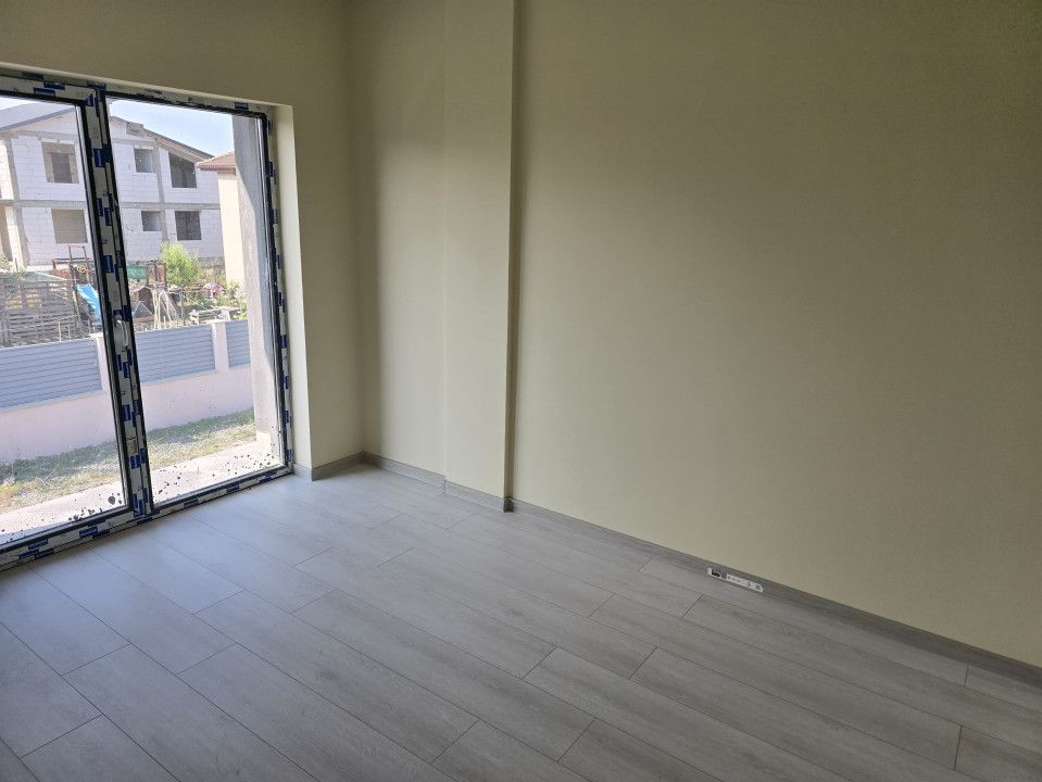Vila de vanzare Lazu – fotografia 11 din 14