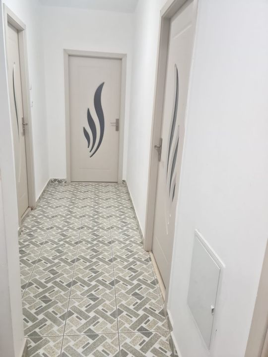 Apartament 2 camere -5 minute de mers pe jos pana la metrou 1 Decembrie – fotografia 12 din 14