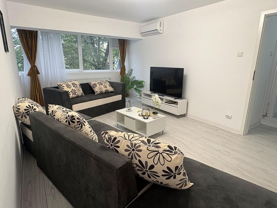 Apartament 3 camere decomandat | 73 mp | Etaj 4/10 | Zona Iuliu Maniu – fotografia 1 din 9