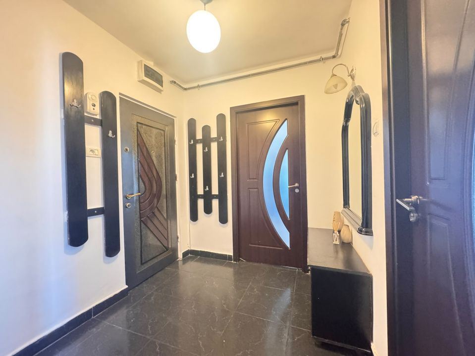 Apartament 2 camere de vânzare – Casa de Cultură, Constanța – fotografia 16 din 18