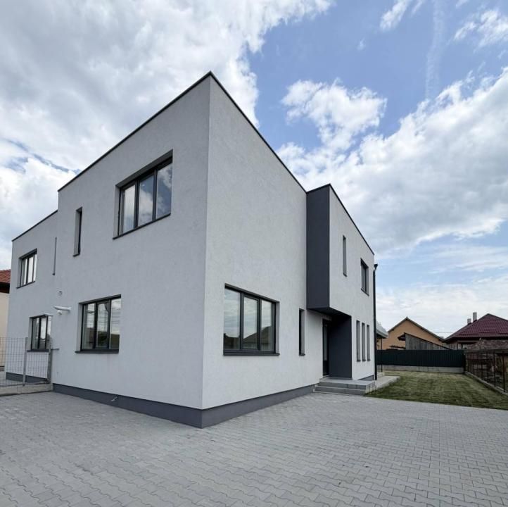 Casa tip duplex, 4 camere, 142 mp-Apahida – fotografia 1 din 8