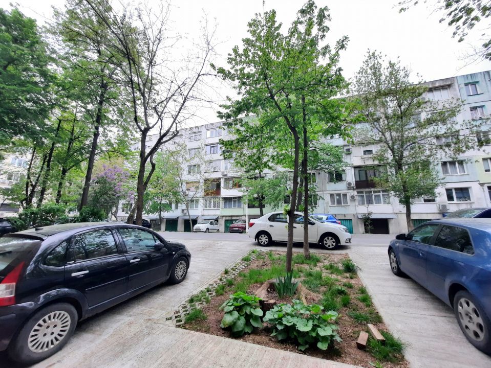 Drumul Taberei, Valea Oltului Brancusi, garsoniera parter, bloc 4 etaje, boxa – fotografia 15 din 28