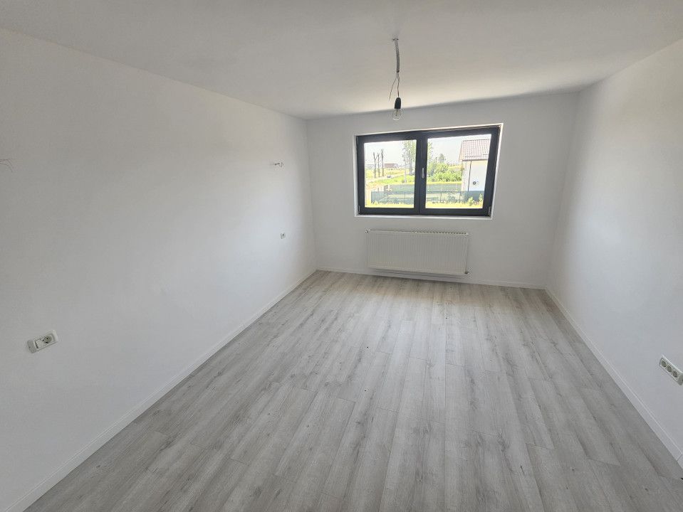 ✨Dascalu-Vila 5 camere, 3 bai, 2 terase, 400mp teren ✨ – fotografia 9 din 25