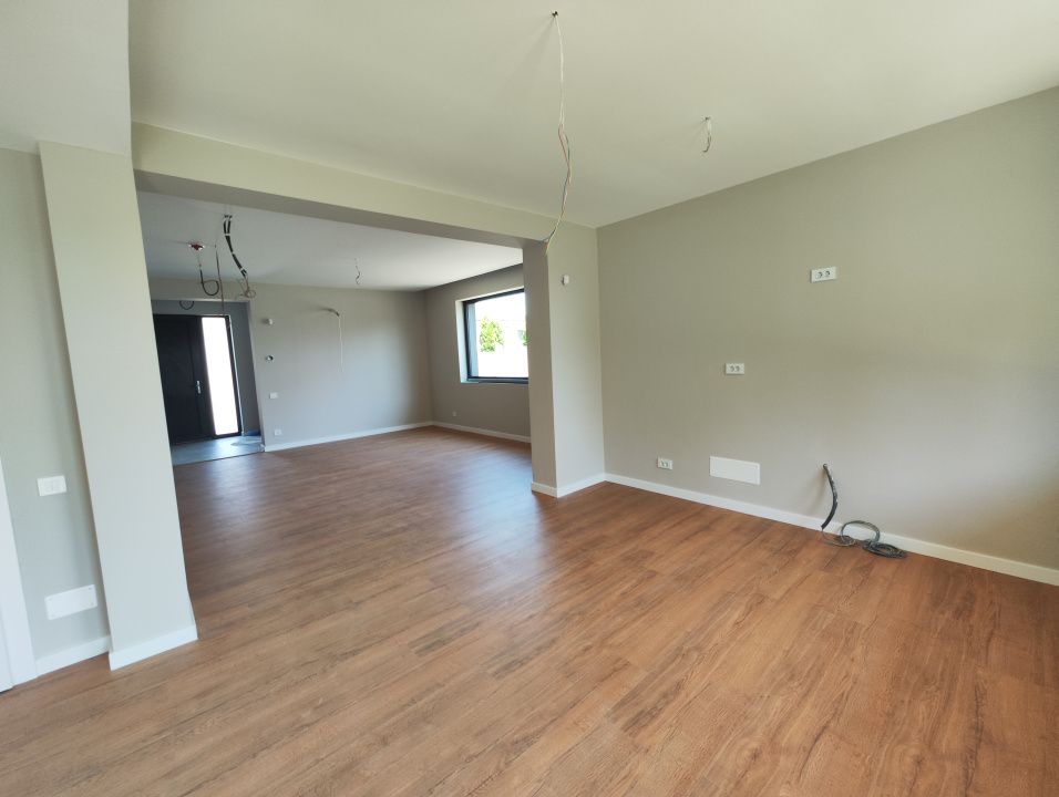 Casa premium 4 camere, teren 250 mp, Craiova, cartier Veterani – fotografia 4 din 15