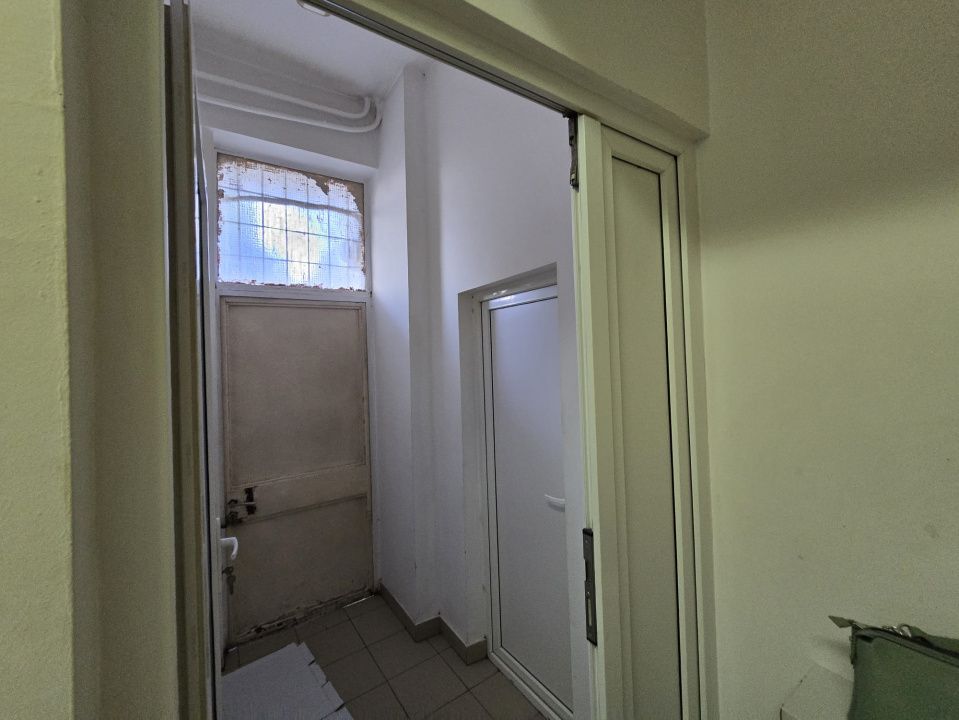 VANZARE SPATIU COMERCIAL PARTER  ZONA 9 MAI – fotografia 16 din 17