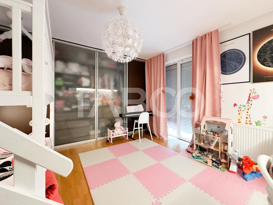 Apartament cu 3 camere de vanzare 113 mp garaj boxa Andrei Muresanu – fotografia 8 din 9