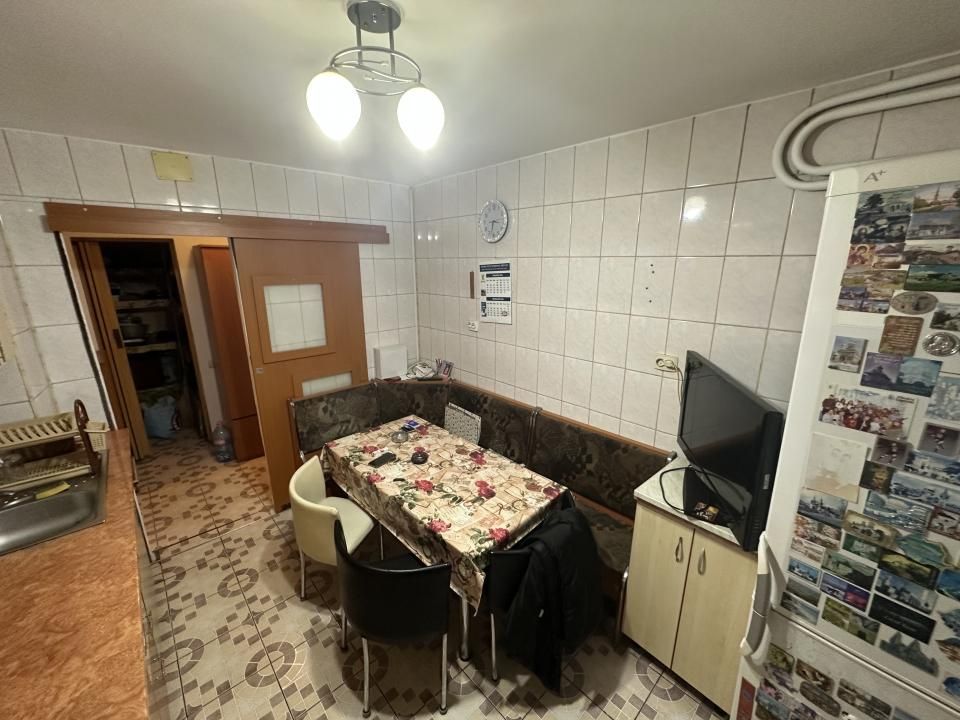 Berceni | 4 Camere | Etaj 5/10 | Bloc 1980 | Reabilitat | – fotografia 4 din 40