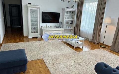 Casa noua construita pe un nivel in Cetate, ultrafinisa
