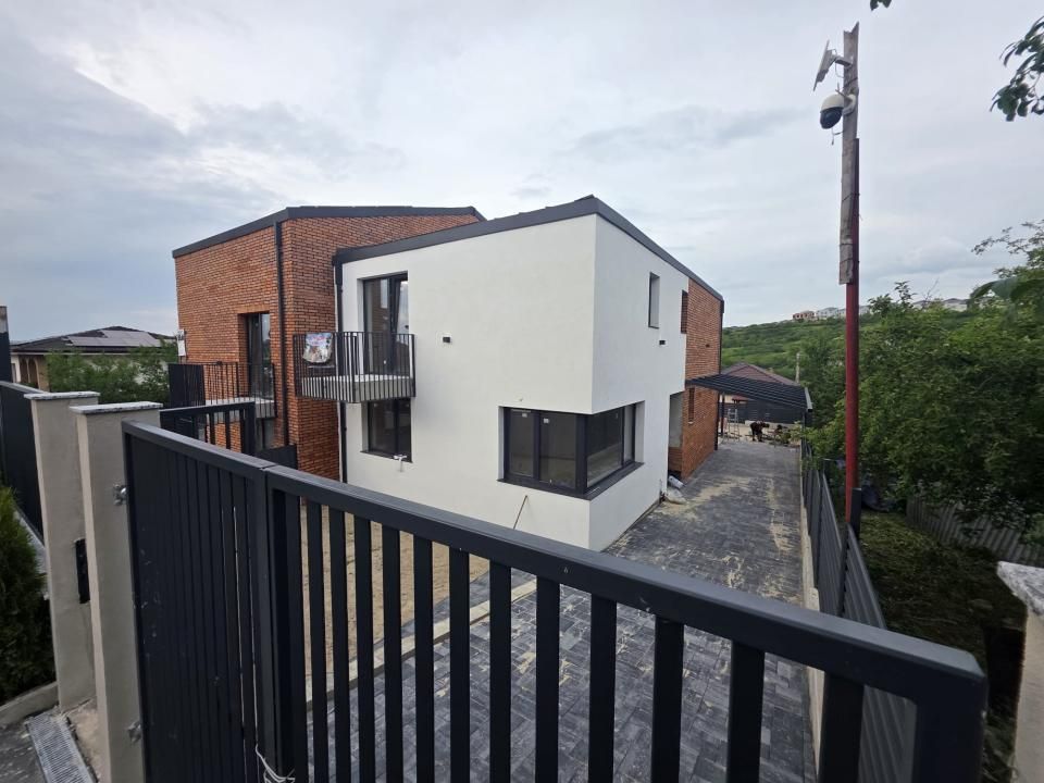 Duplex NZEB | S+P+E+Pod | Panouri solare | Dezmir – fotografia 4 din 9