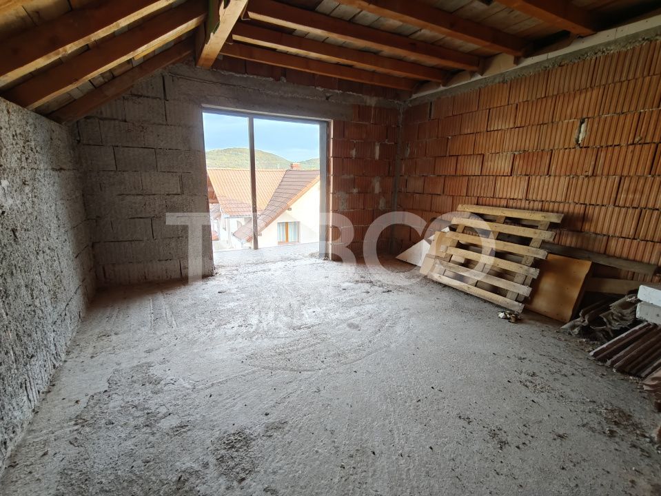 Casa intabulata 5 camere 3 bai - pivnita - terasa - COMISION 0 – fotografia 11 din 13