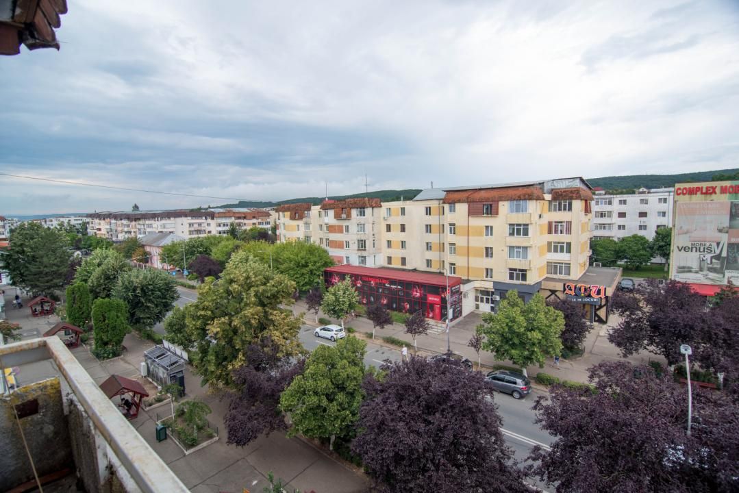 APARTAMENT 3 CAMERE DECOMANDAT | CENTRUL ORAȘULUI MIOVENI – fotografia 6 din 6