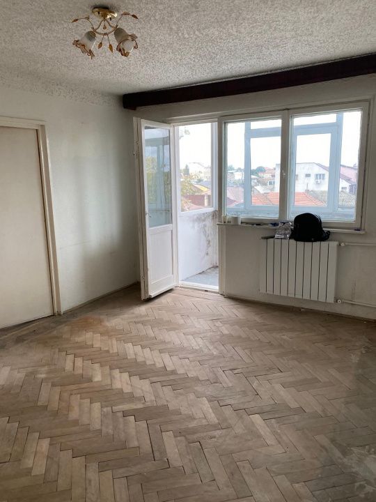 Apartament cu 3 camere de vânzare în zona KM 4-5 – Constanța – fotografia 3 din 4