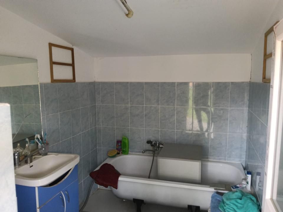 Casă tradițională cu 2029 MP, livadă, puț propriu – fotografia 7 din 9