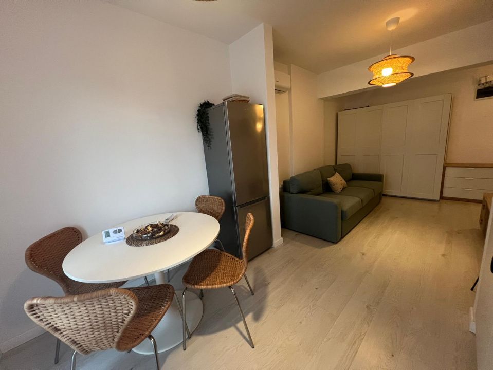 Închiriere apartament tip studio zona Apărătorii Patriei – fotografia 1 din 8