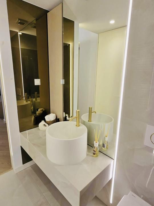 Apartament Premium 2 Camere |Cortina North |Designer Interior| Parcare Subterana – fotografia 6 din 15