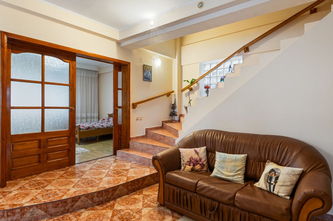 Vila de vânzare Faleza Nord de 557 mpt compusă din 3 apartamente lângă ZoomBeach – fotografia 18 din 25