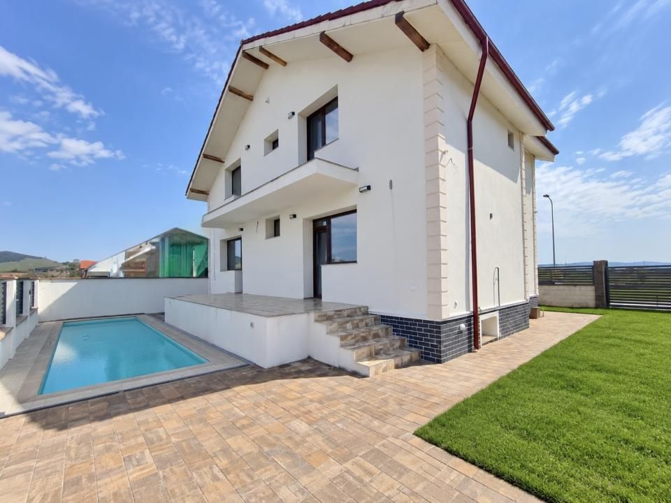 CASĂ MODERNĂ CU PISCINĂ | 160 MP UTILI | GARAJ 80 MP – fotografia 1 din 25