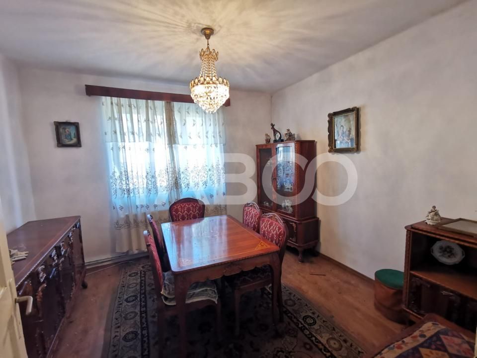 Casa cu 2 camere decomandate 335 mp teren in zona Parcul Tineretului – fotografia 3 din 14