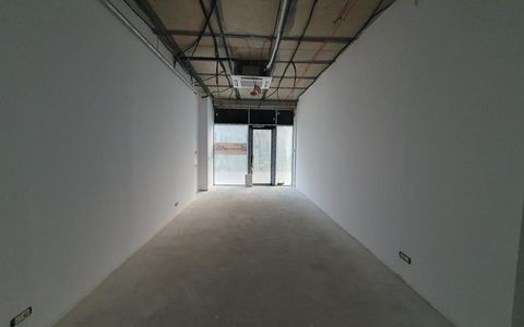 Spatiu comercial de inchiriat, 34.5 mp utili, zona Central