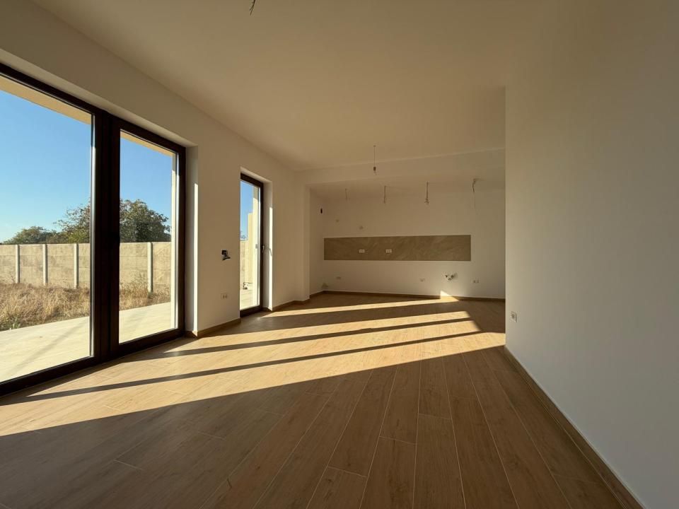Duplex despartit | Covaci | Toate utilitatile | Finisaje premium | Finalizat | – fotografia 2 din 17