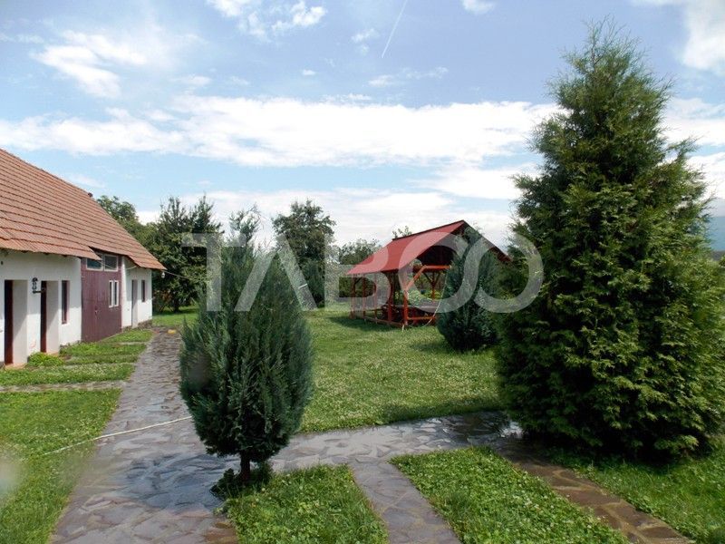 Pensiune de vanzare 13 camere si teren 3000 mp la cheie Comision 0% – fotografia 10 din 53