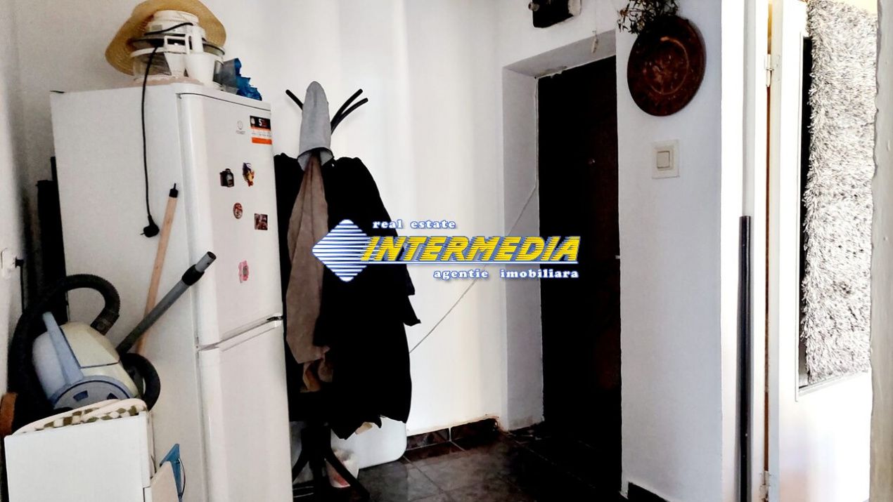 Apartament 2 camere de vanzare Alba Iulia zona Cetate etaj 1 – fotografia 4 din 6