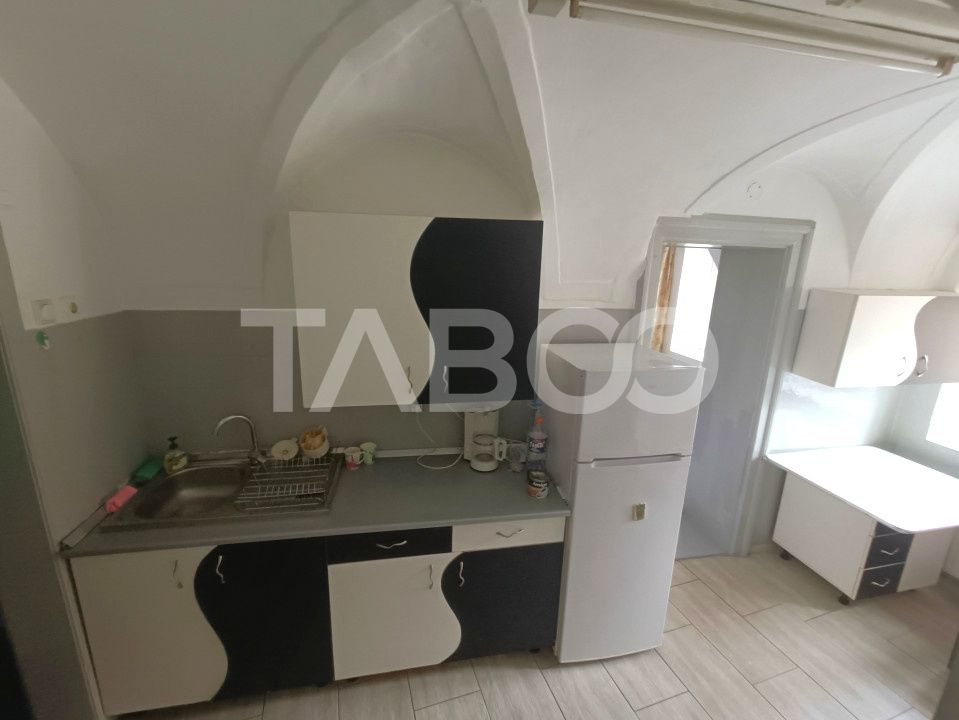 Apartament la casa 3 camere 70 mpu utili in apropiere de Piata Cibin – fotografia 6 din 10