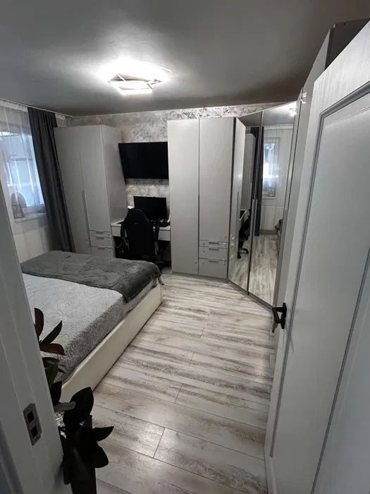 APARTAMENT CU 2 CAMERE, RENOVAT COMPLET, CU PARCARE – FLOREȘTI, STR. CETĂȚII – fotografia 2 din 4