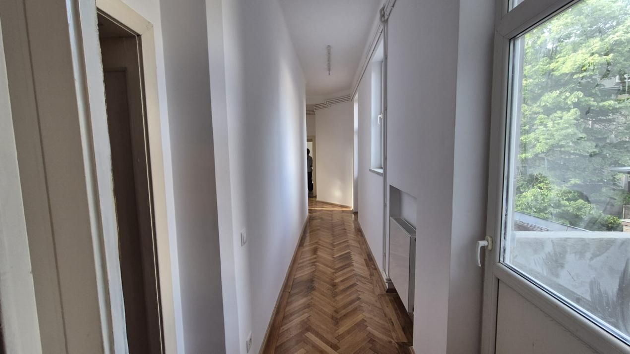 SPATIU DE INCHIRIAT - PIATA ROMANA – fotografia 3 din 8