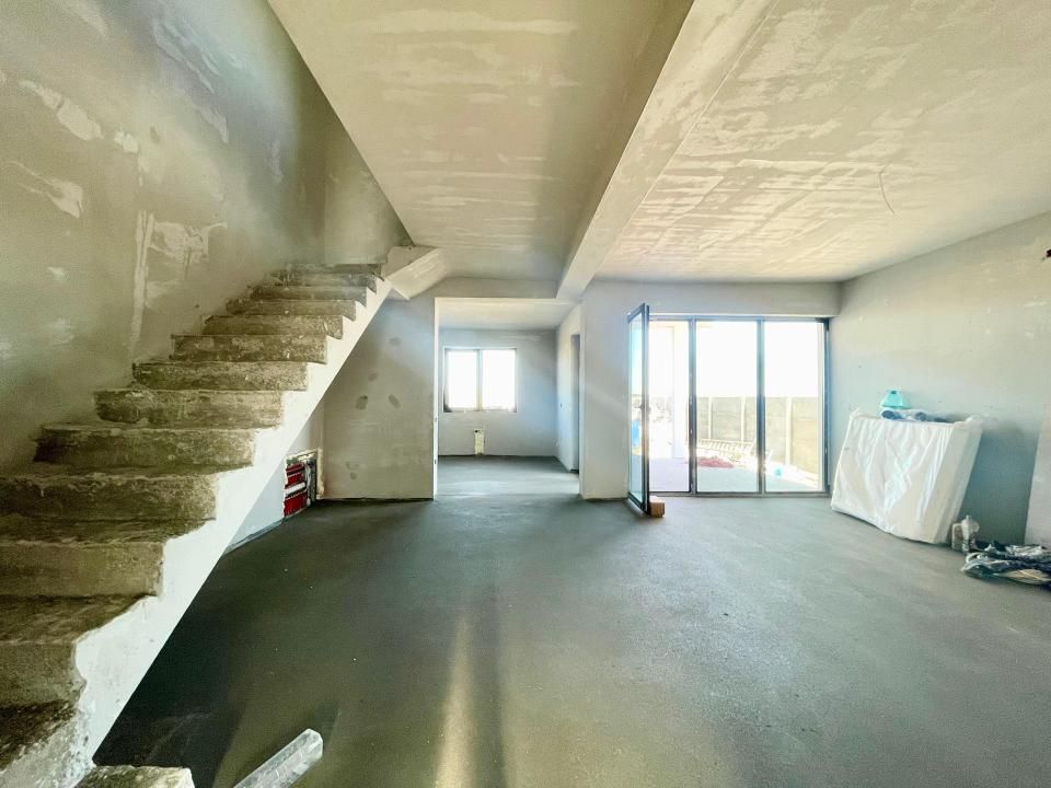 Duplex cu 3 dormitoare, predare la cheie - Mosnita Veche – fotografia 1 din 13
