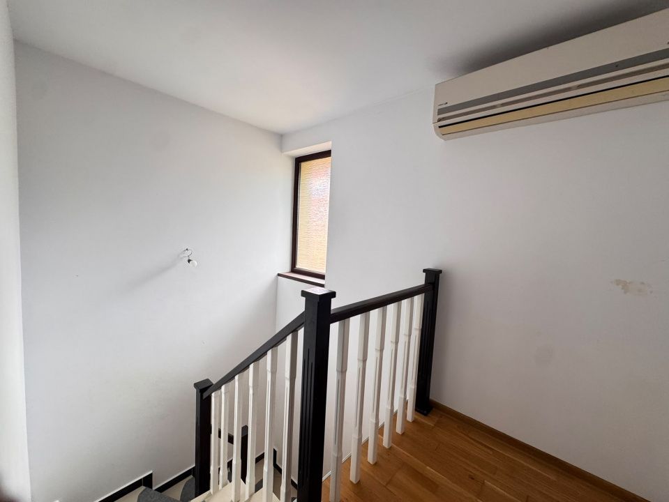 Vila premium de vanzare in Palas | Curte si parcare – fotografia 7 din 12