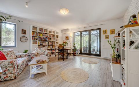Parter de vilă, 4 camere, 2 băi și grădină 245mp, Parcul Mogoșoaia!