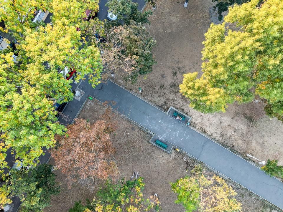Eroii Revolutiei metrou, parc, gata de mutat, centrală proprie – fotografia 26 din 36