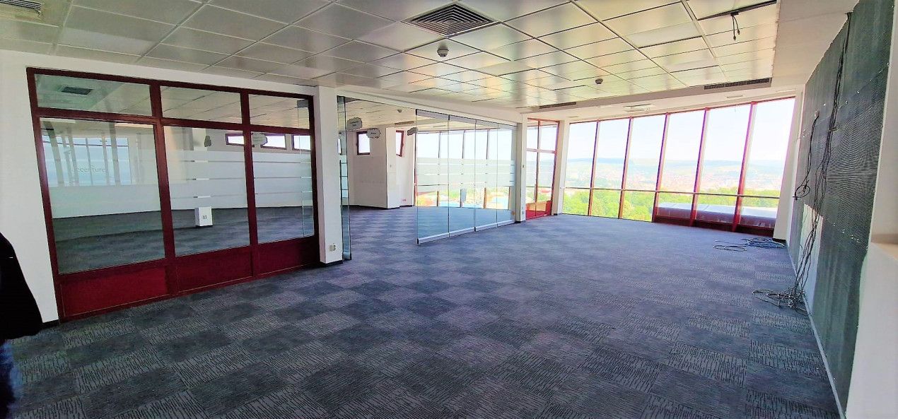 Spatiu de birouri cu panorama, Sigma Center – fotografia 3 din 13