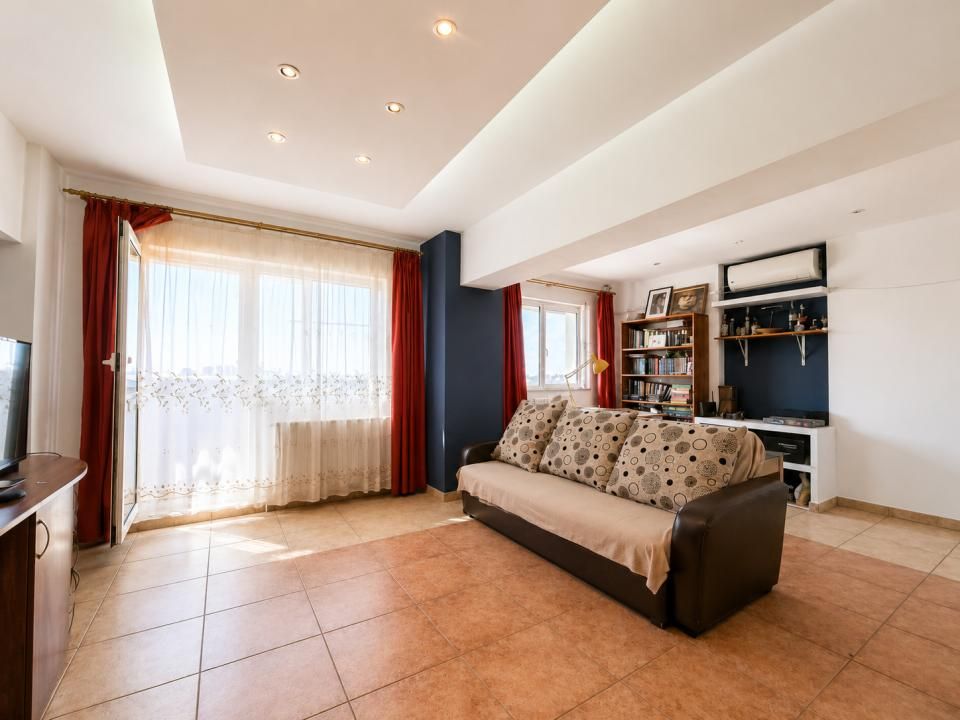 13 Septembrie | 3 Camere modificat în 2 | 72 MP | Bloc 1991, anvelopat | 2 băi – fotografia 9 din 9