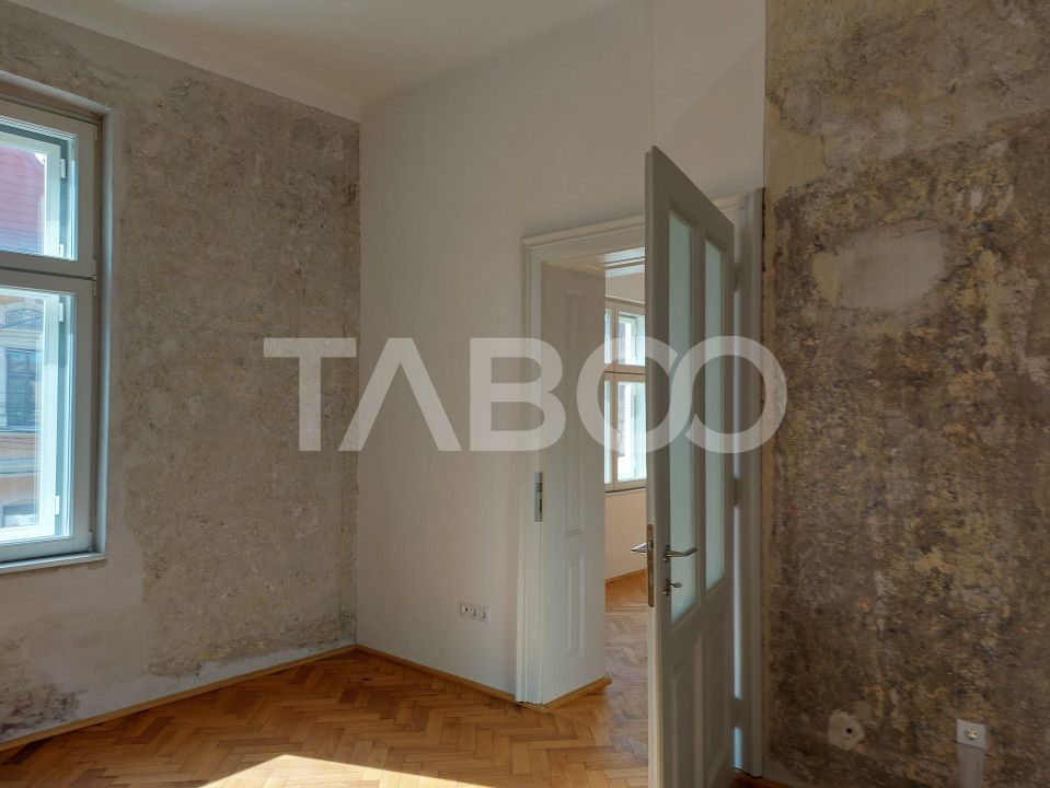 Casa istorica restaurata modernizata in totalitate zona Centrala Sibiu – fotografia 29 din 60
