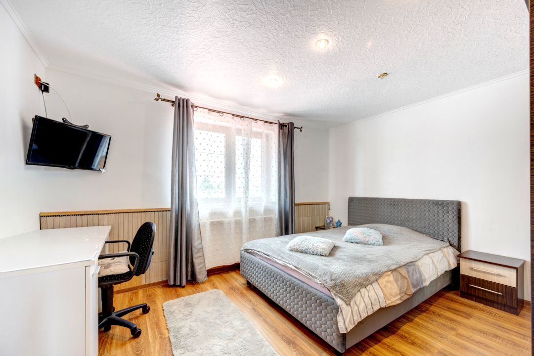 Afumați – Trandafirului, casă cărămidă 6 camere, teren 750 mp, 2 garaje – fotografia 14 din 19
