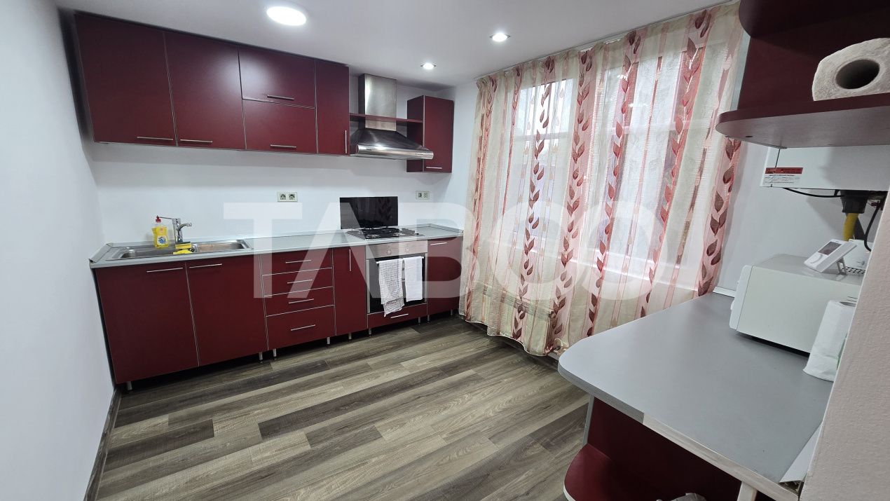 Casa individuala cu 4 camere 230mp curte libera de vanzare Gusterita – fotografia 4 din 18