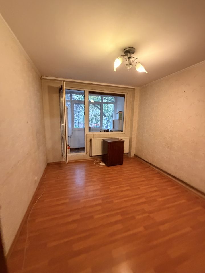 Apartament 3 camere - Zona buna – fotografia 15 din 20