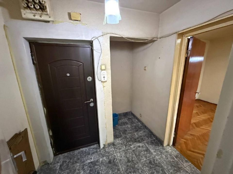 Apartament 4 camere -5 minute de mers  pana la metrou Costin Giorgian – fotografia 15 din 16