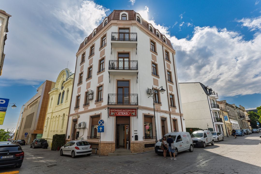 Apartament cu 4 camere în centrul istoric  CONSTANTEI cu vedere la MARE – fotografia 31 din 35
