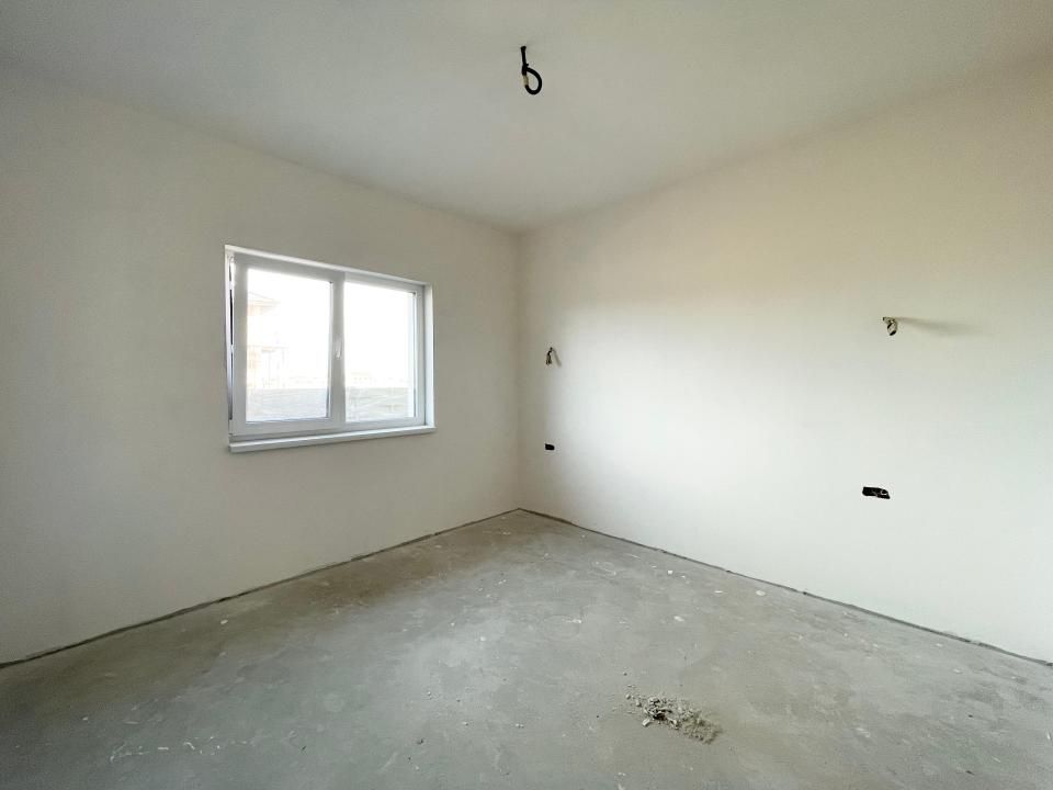 Duplex cu 4 camere, 101mp, despartit prin camera tehnica - Mosnita Noua – fotografia 8 din 12